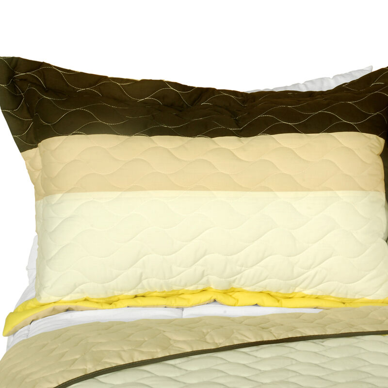 3 piece Luxury Patchwork Quilt Set with Hand-Stitched Prints and Reversible Design-White image number 3