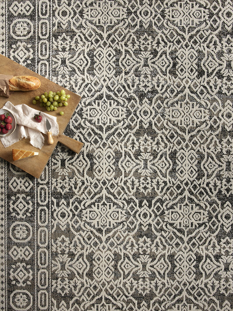 Rainier Pebble/Ivory 9'2" x 12'2" Rug