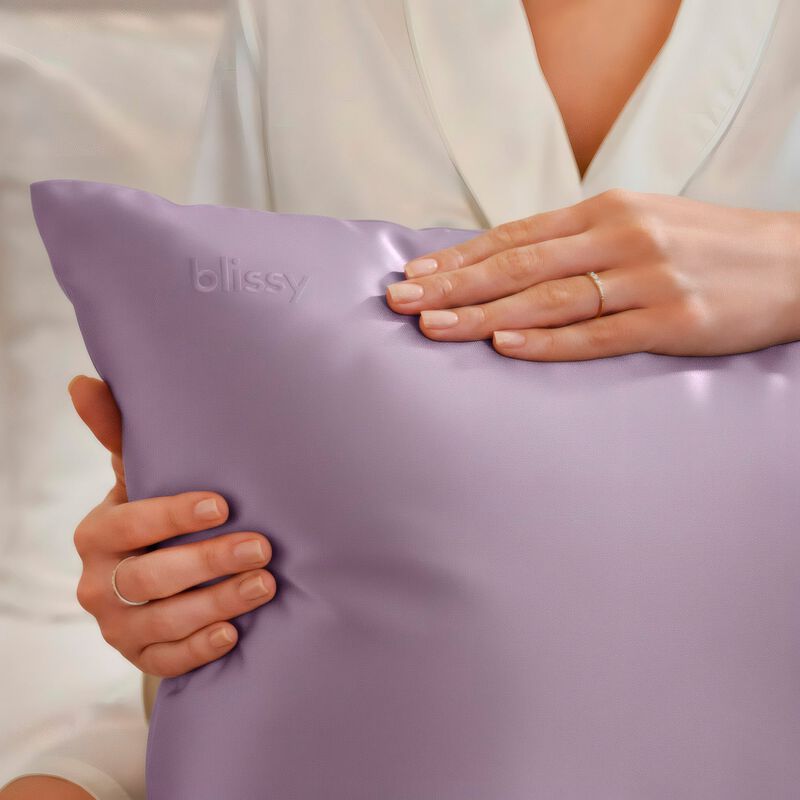Blissy 100% Mulberry Silk Pillowcase image number 2