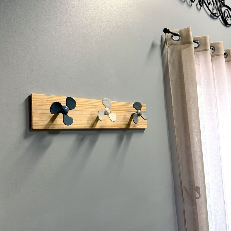 Zeckos 24 Inch Boat Propeller Wall Hooks Rack on Natural Wood Board, Nautical Multicolor Metal and Wood Wall Mounted Coat and Towel Hook Rail for Entryway, Bathroom, Coastal Spaces image number 8