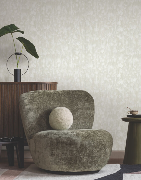 Gilded Plume Light Cream Wallpaper