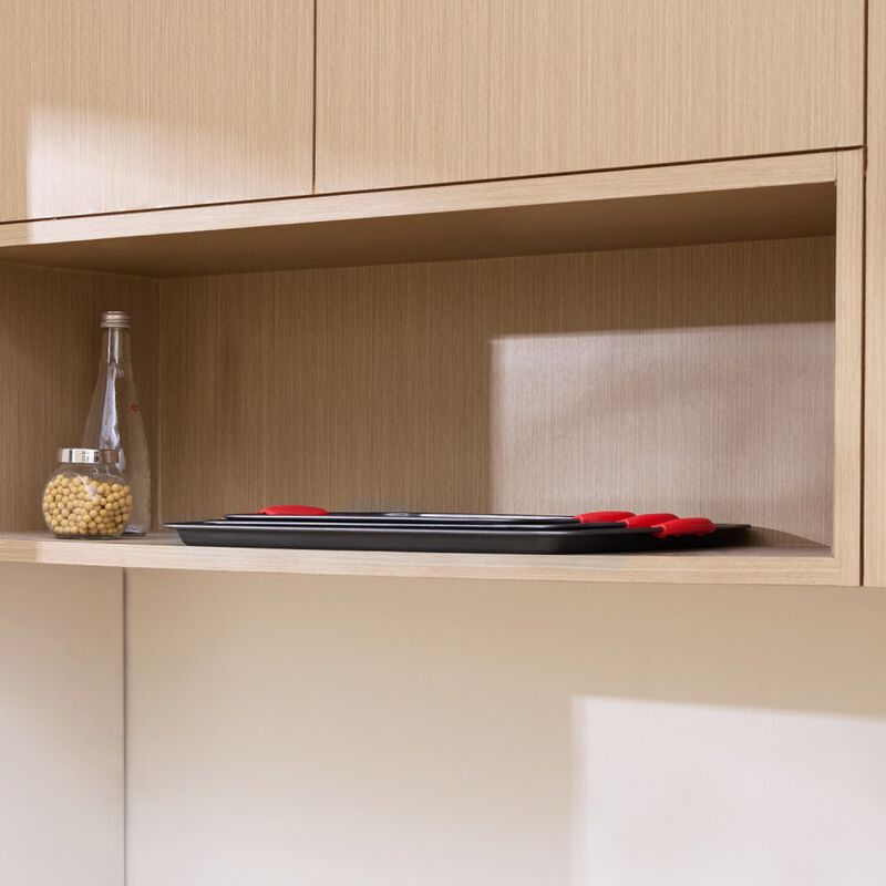 3-Piece Nonstick Carbon Steel Baking Pan Set with Heat-Resistant Silicone Handles