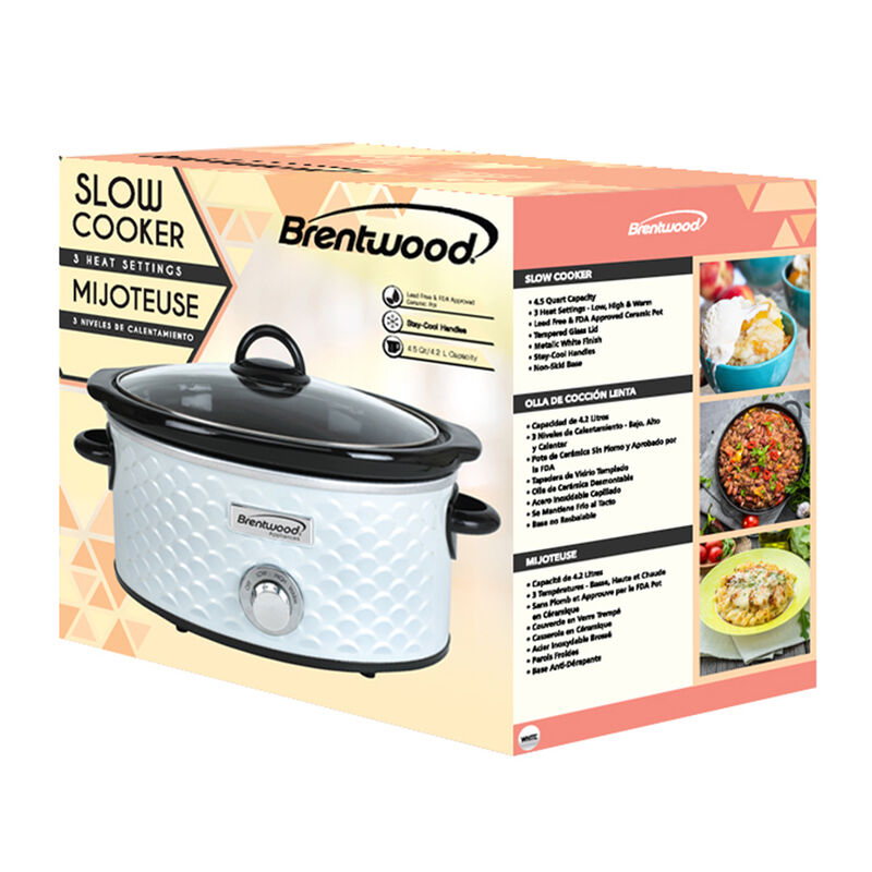 Brentwood Scallop Pattern 4.5 Quart Slow Cooker in White