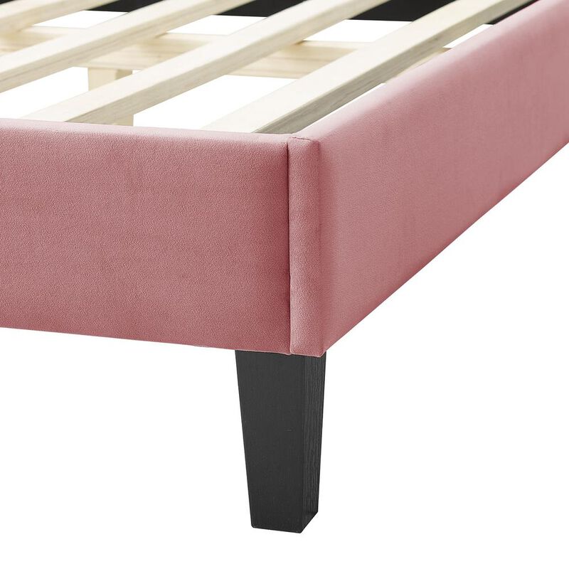 Soleil Performance Velvet King Bed image number 4