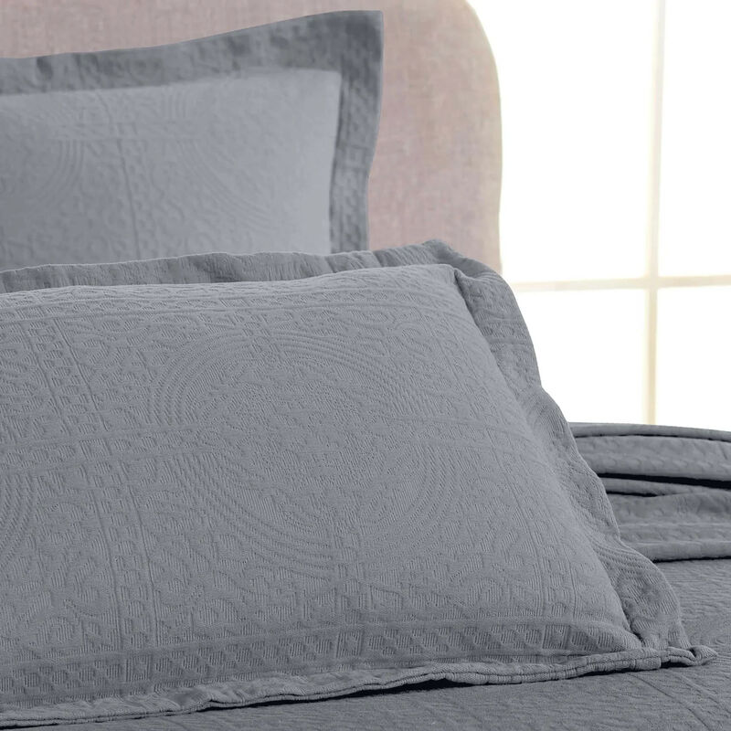 Lightweight Cotton Matelasse Bedspread and Shams Set for Bedroom image number 3