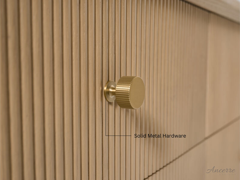 Momo 24 in. Oak Bath Vanity Set with White Quartz Vanity Top and White Undermount Basin