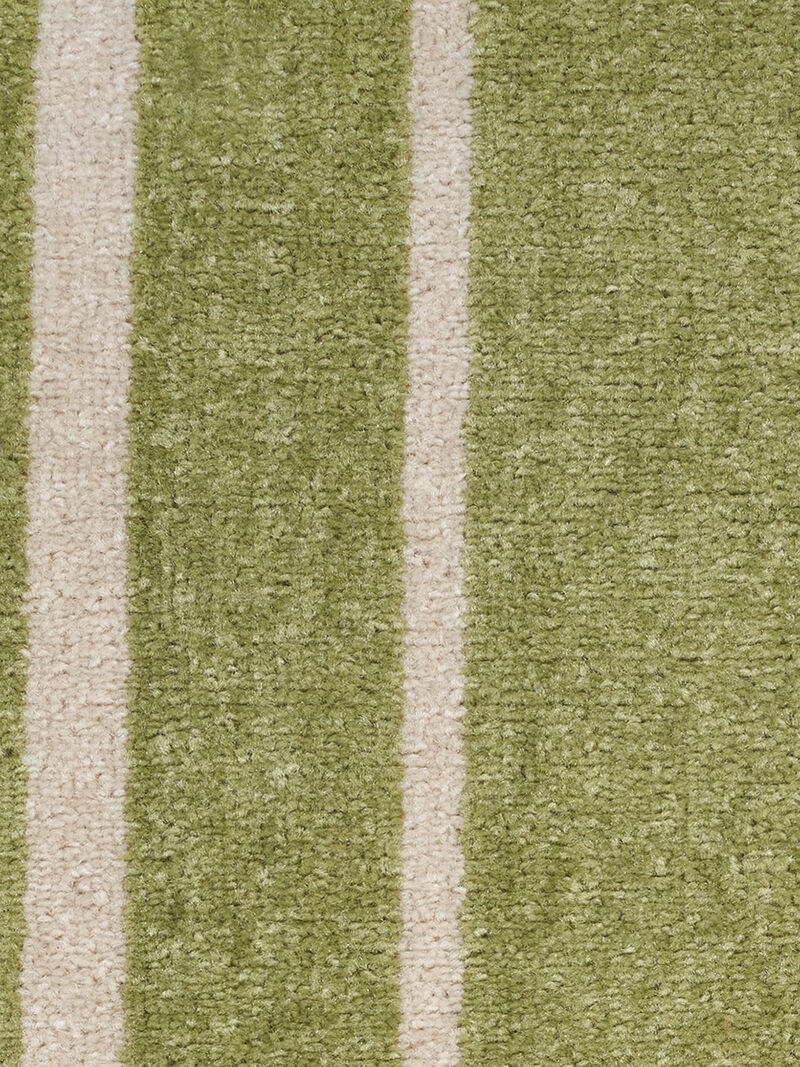 Nourison Essentials NRE02 Green/Ivory 2'2" x 7'6" Rug image number 5