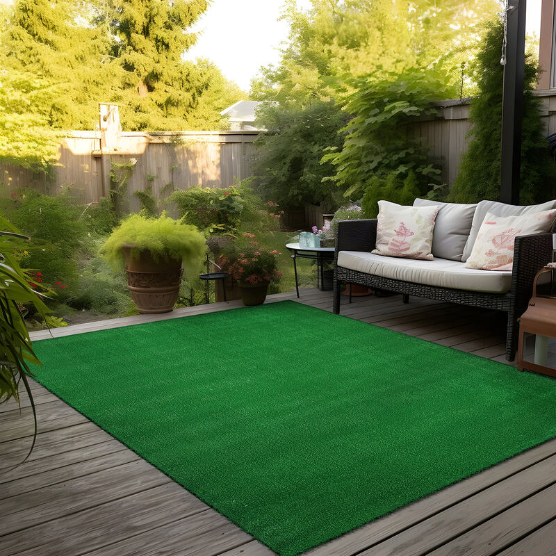 World Rug Gallery Artificial Turf Solid Grass Indoor Outdoor Area Rug:  Stain & Fade-Resistant,  Low Pile