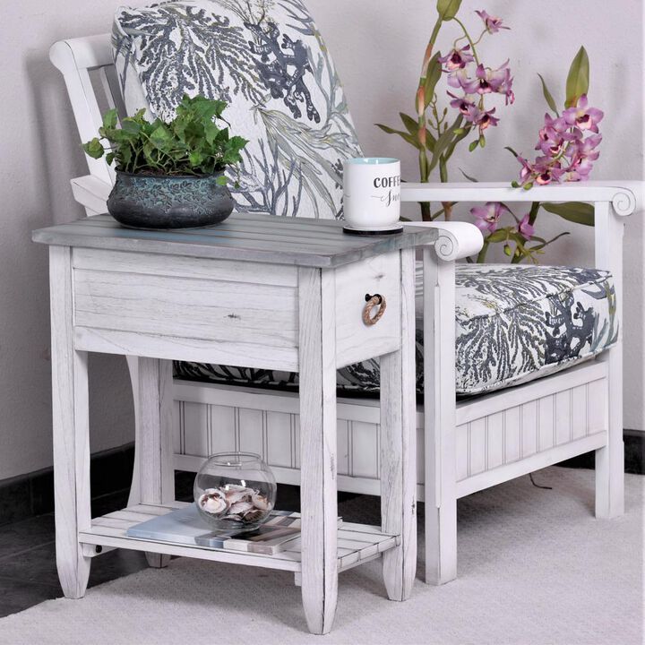Sea Winds Coastal Furniture Picket Fence Chairside Table