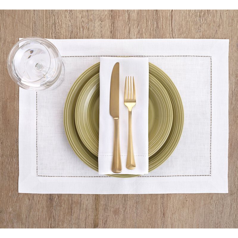 Solino Home Classic Hemstitch 100% Linen Placemats &ndash; Set of 4, 14 x 19 in, Machine Washable, Holiday and Everyday Dining