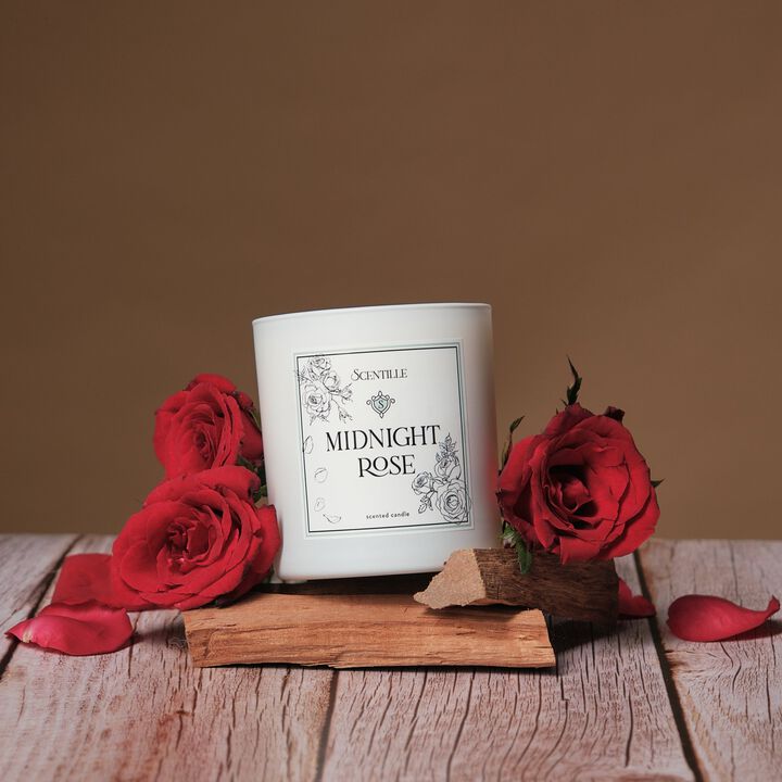 Midnight Rose Candle &ndash; Floral Woody Scent, Soy Coconut Wax