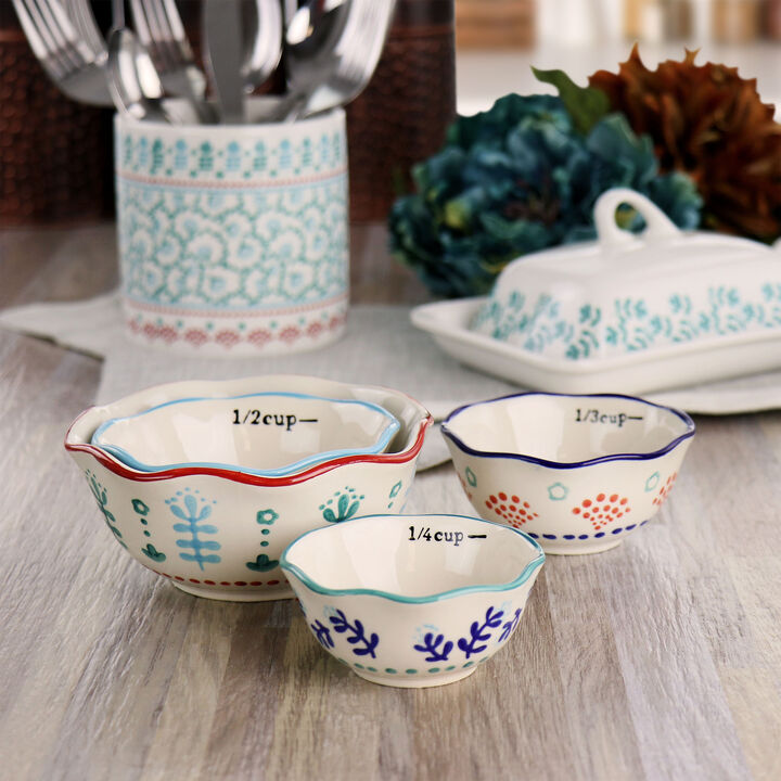 Gibson Home Village Vines 4 Piece Stoneware Measuring Cup Set in Multi