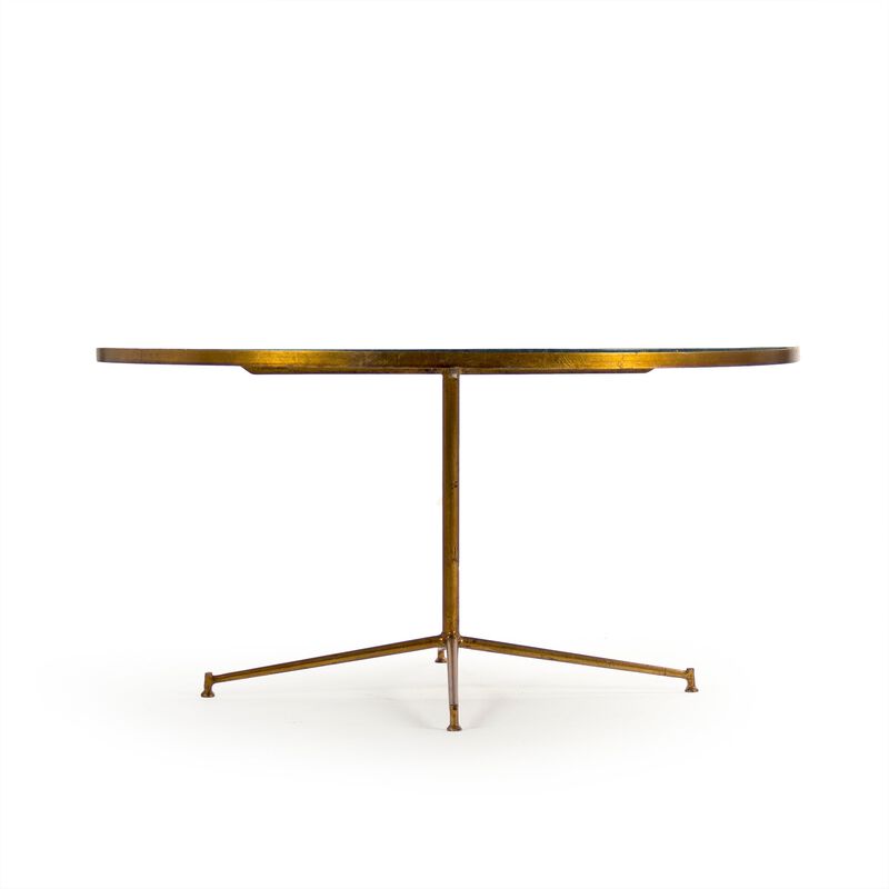 Caine Table image number 1