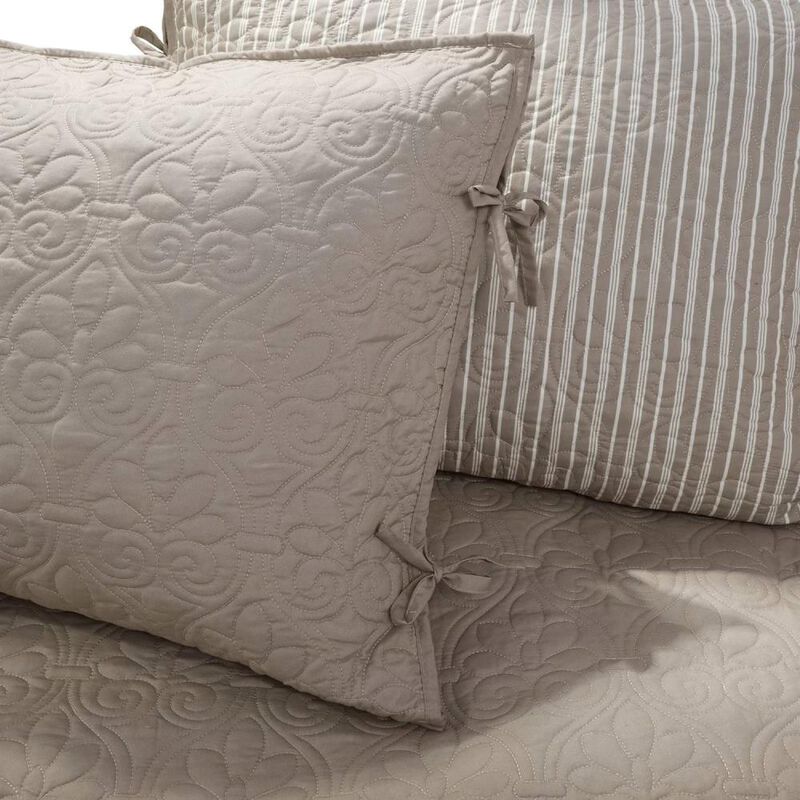 Hivvago 6-Piece Country Cottage Quilted Khaki Reversible Day Bed Cover Set