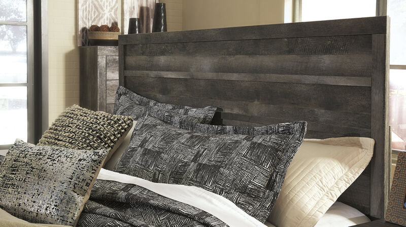 Wynnlow Queen Panel Bed image number 2