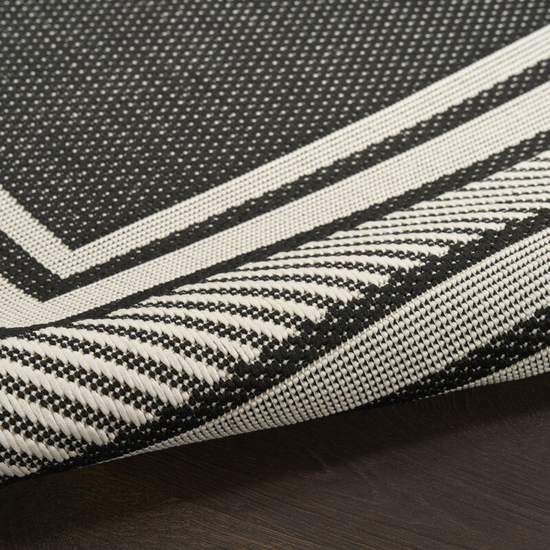 HomeRoots 6' X 9' Black Geometric Indoor Outdoor Area Rug image number 3
