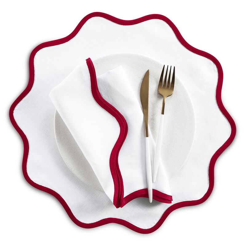 Solino Home Giselle Scallop Edge 100% Linen Dinner Napkins &ndash; Set of 4, 20 in Round, Machine Washable, Holiday and Everyday Dining