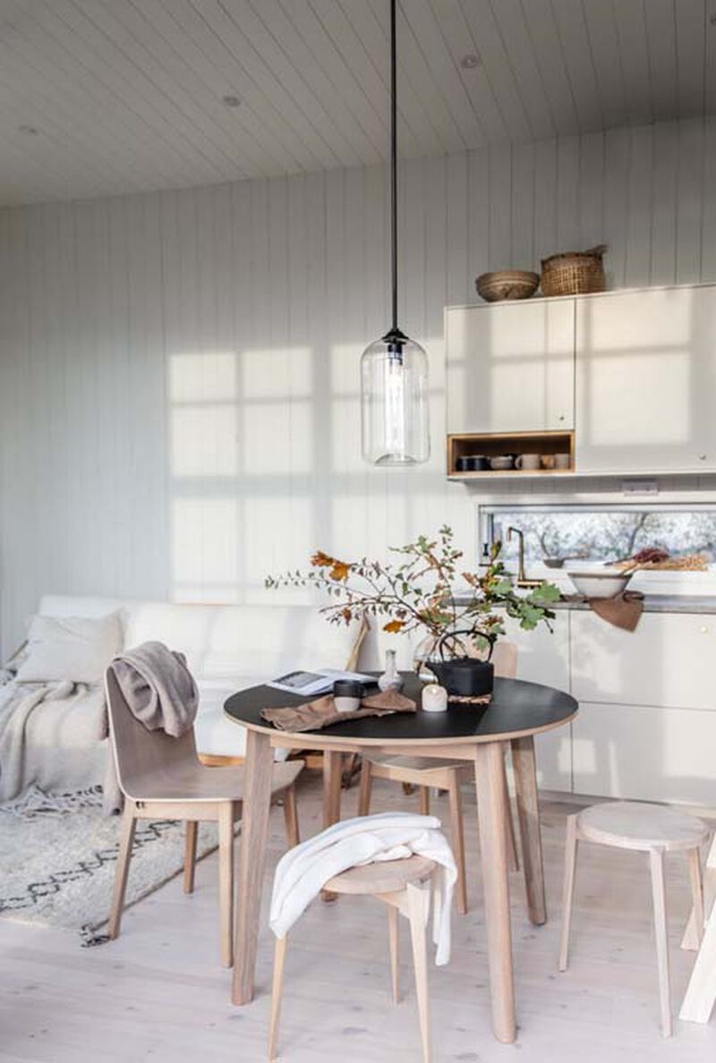 District Pendant image number 4