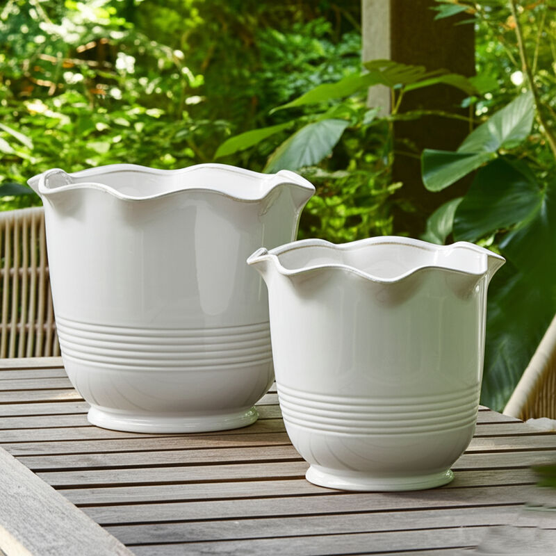 Ruffle Edge Planters (Set of 2)