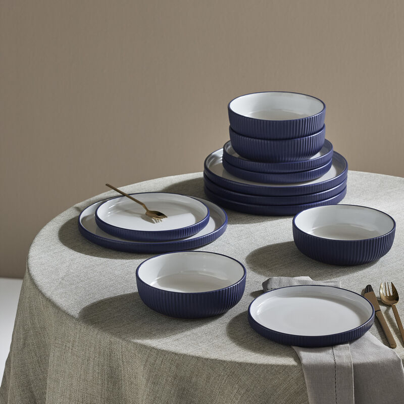 Christian Siriano Laro Stoneware 24 Piece Dinnerware Set