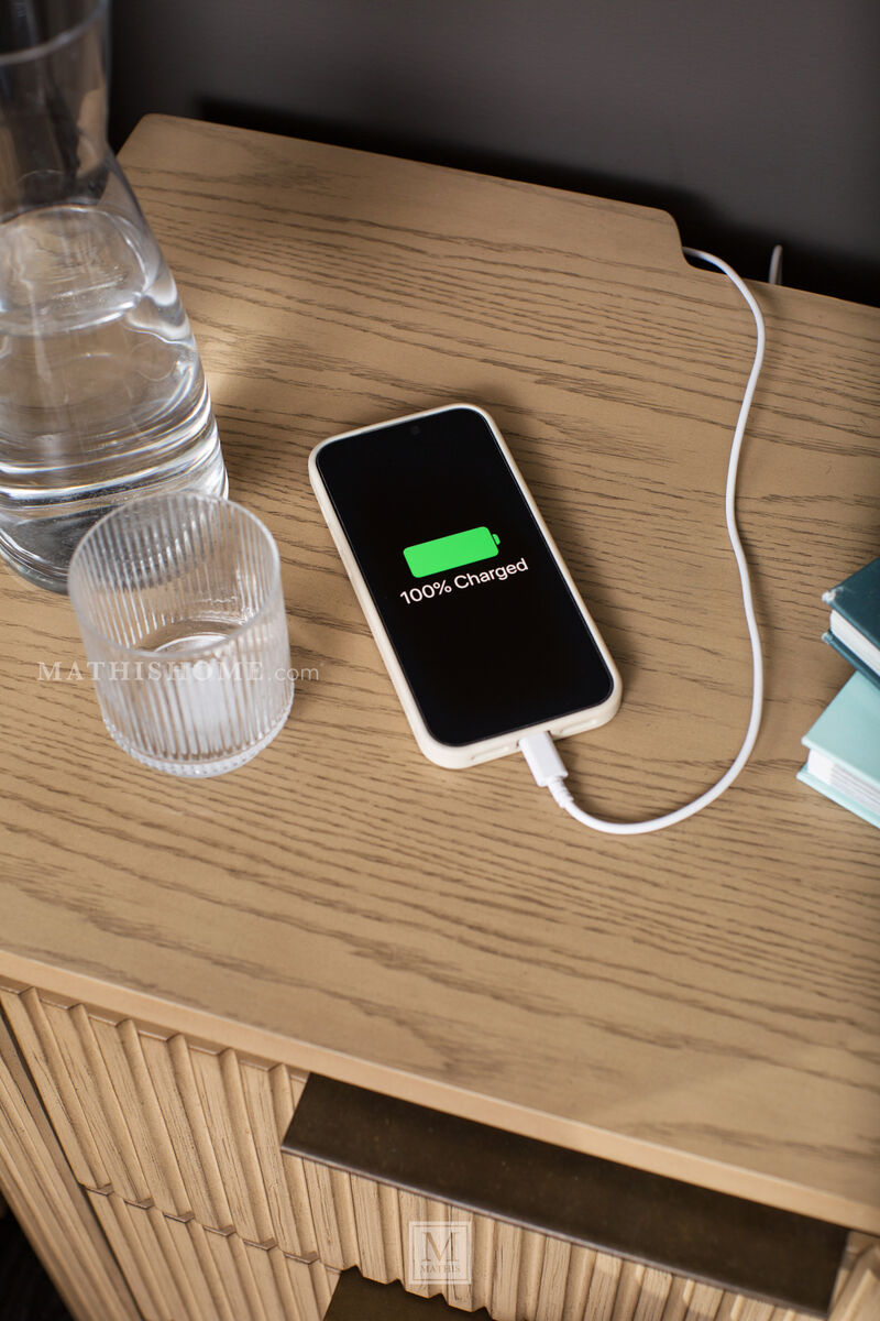 Henry 4-Piece King Bedroom Suite