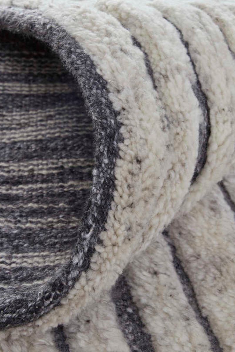 Broadfield T6037 Ivory/Charcoal 9'6" x 13'6" Rug by Thom Filicia image number 2