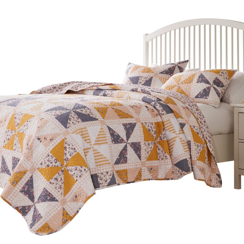 Jey 3pc Full Queen Quilt and Pillow Sham Set, Patchwork Pinwheel Peach - Benzara