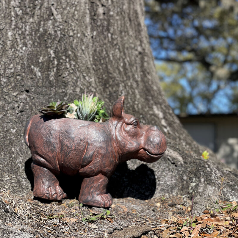 Brown 17" Hippo MGO Planter, Durable Weatherproof Magnesium - Indoor/Outdoor image number 8
