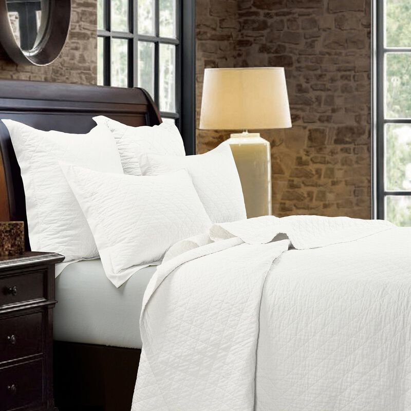 Diamond White Full/Queen Quilt Set image number 1