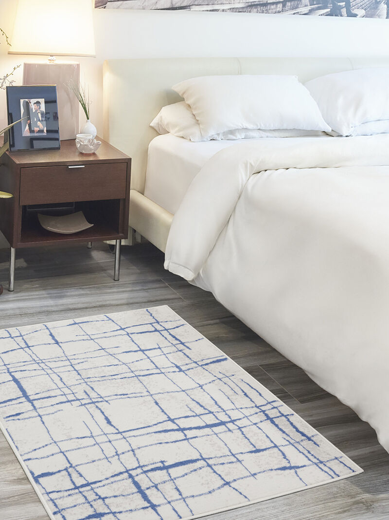 Whimsicle WHS09 Ivory/Blue 3' x 5' Rug