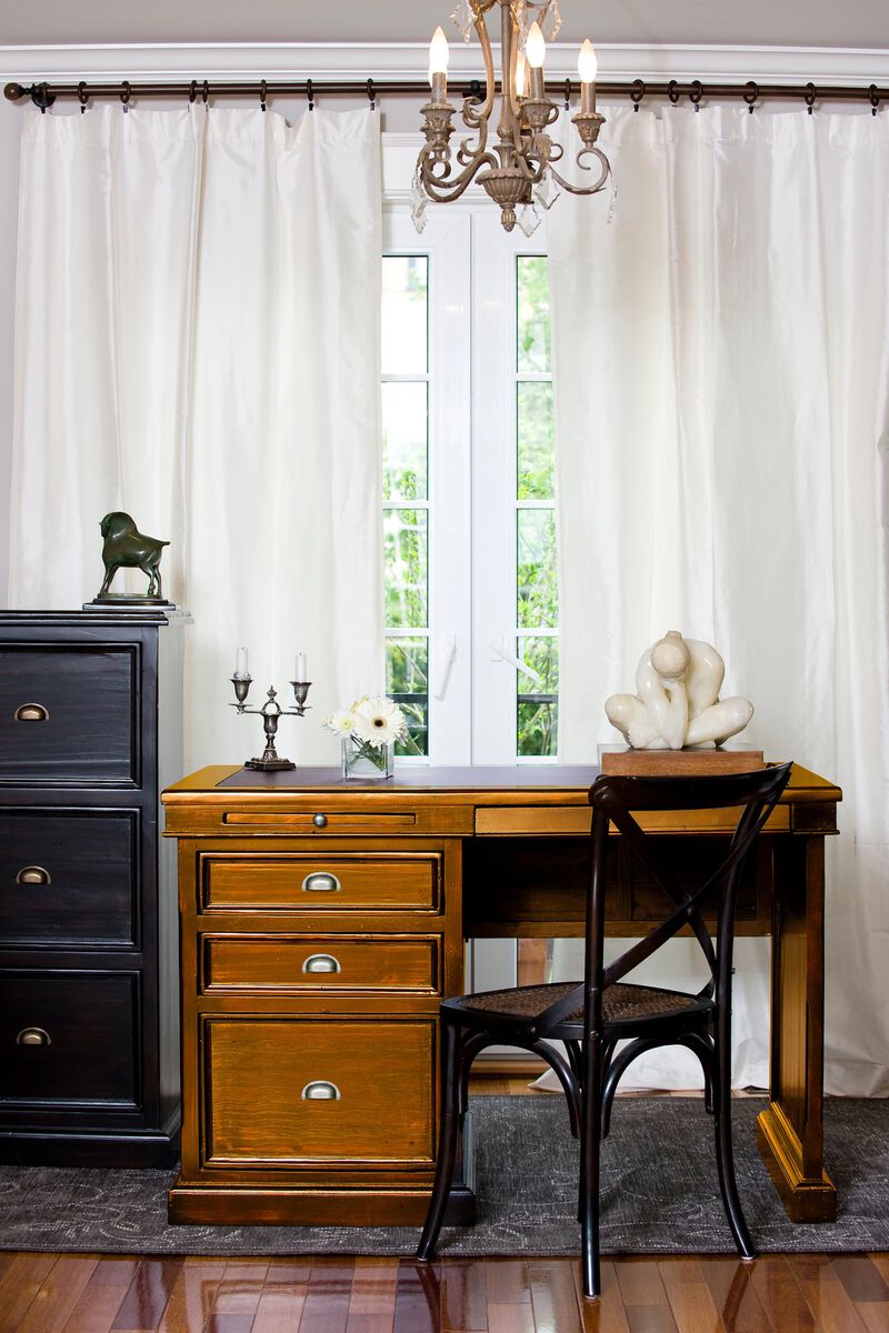 Lifestyle Single Desk