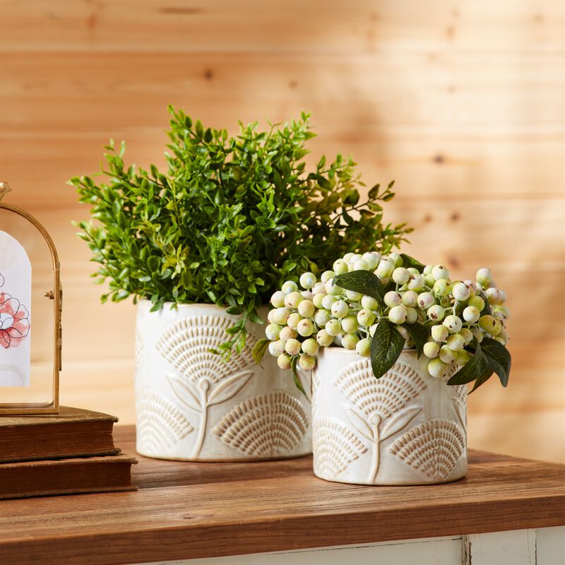 Set of 2 Porcelain Planters with Floral Pattern for Indoor or Outdoor Display