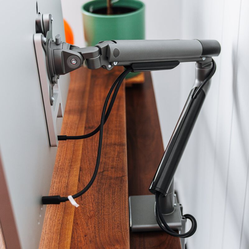Desky Single Slim Aluminium Monitor Arm image number 4