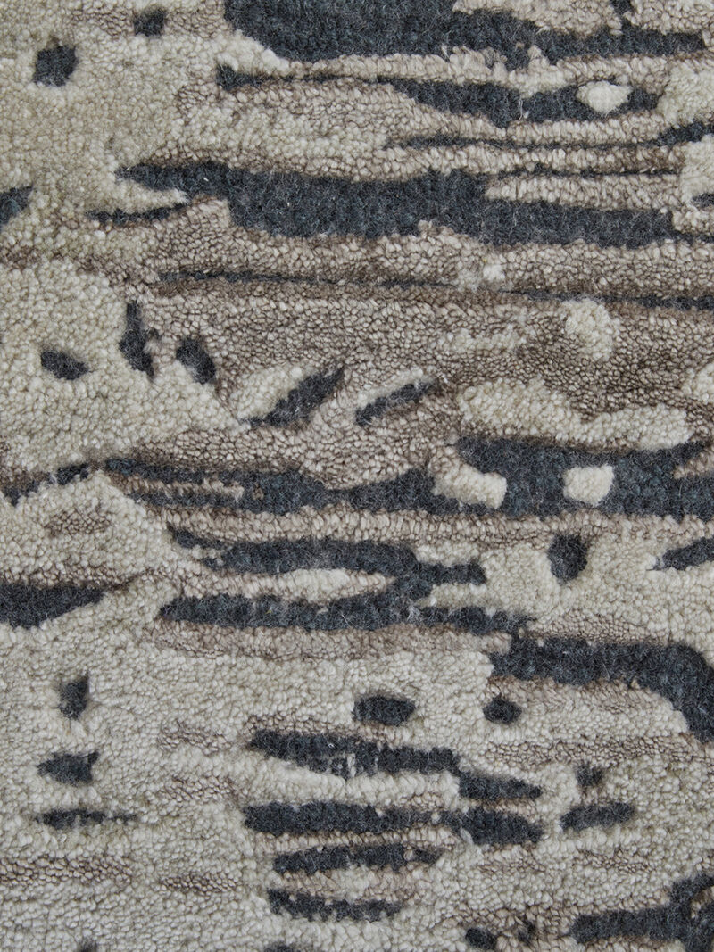 Zarah 8917F 5' x 8' Brown/Tan/Black Rug