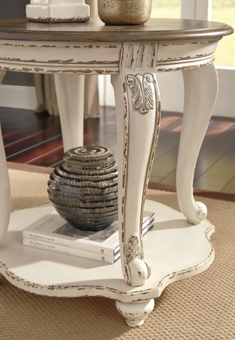 Realyn End Table image number 2