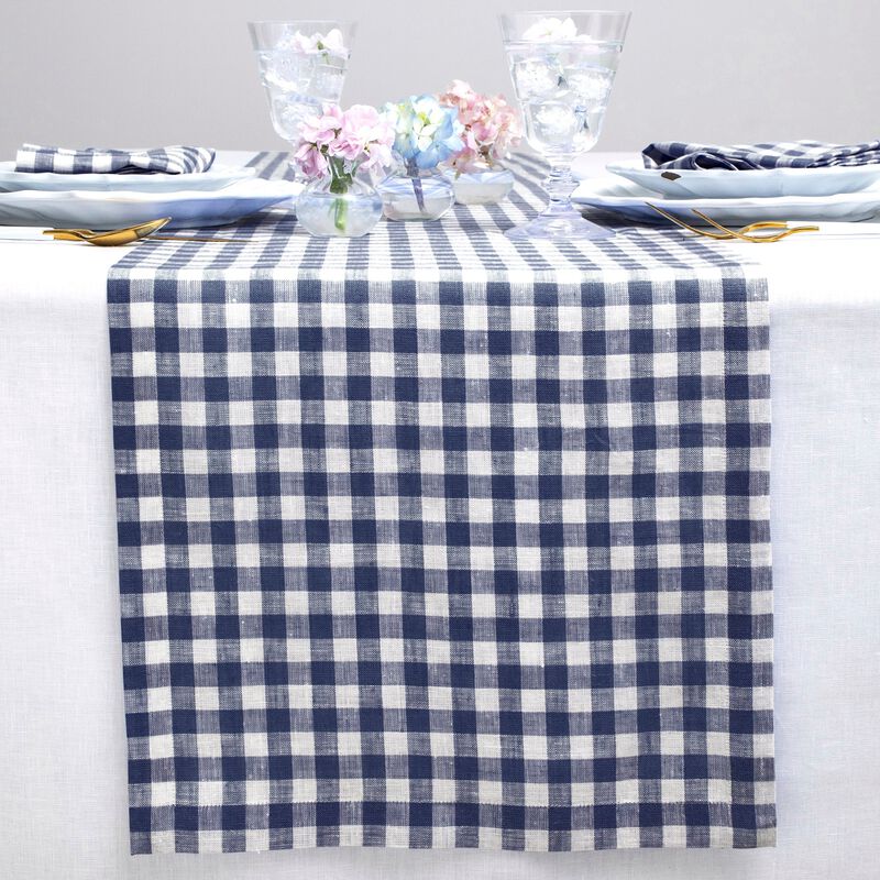 Solino Home Gingham Check 100% Linen Table Runner &ndash; Handcrafted, Machine Washable, Perfect for Holiday and Everyday Dining