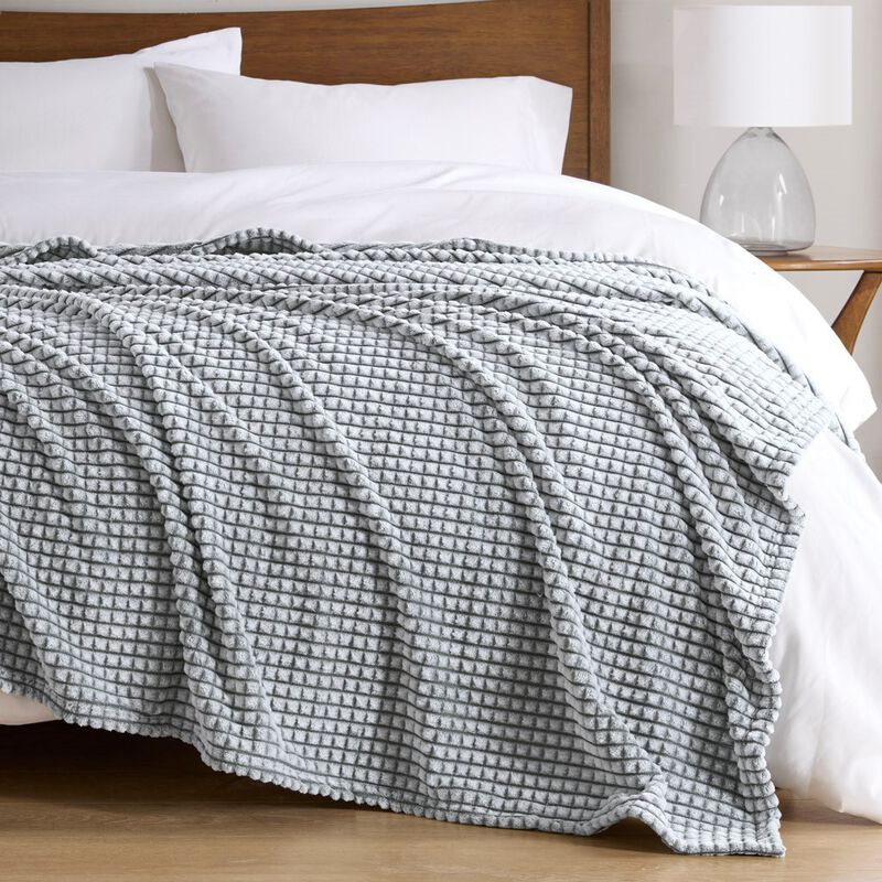 Gracie Mills Willow Plush Blanket