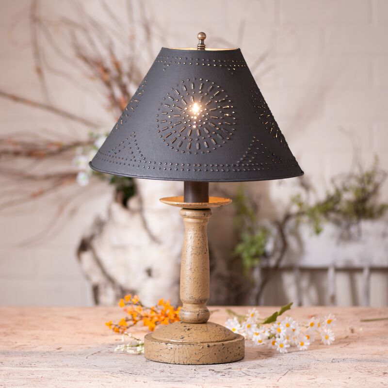 Butcher's Lamp In Americana Pearwood With Shade image number 1
