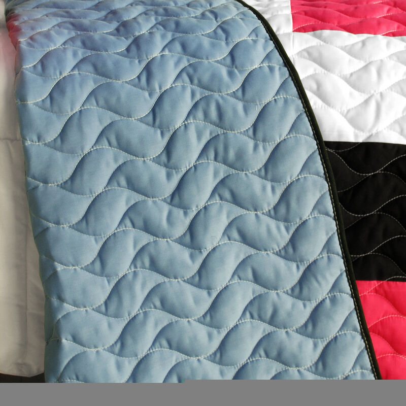 Vermicelli-Quilted Patchwork Quilt Set 3-Piece with Matching Shams image number 4