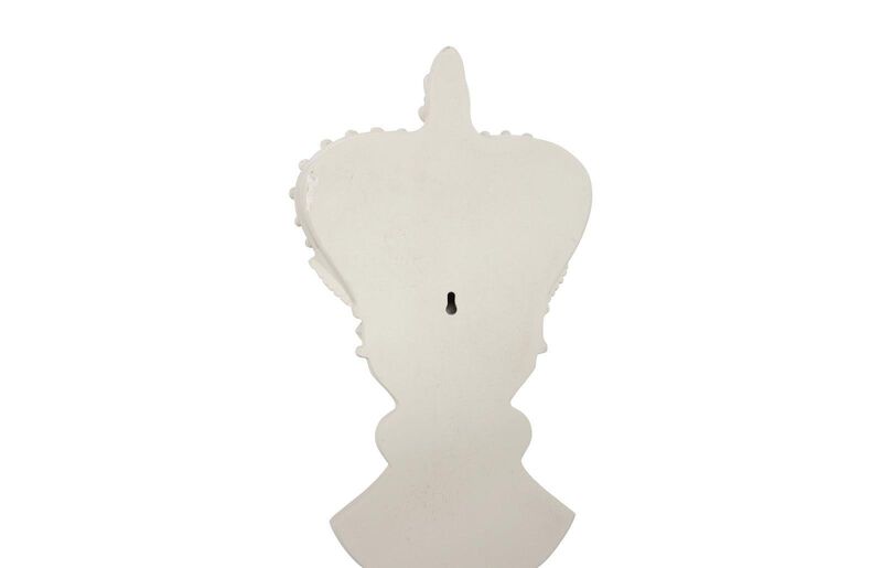 King Chess White Wall Decor image number 4
