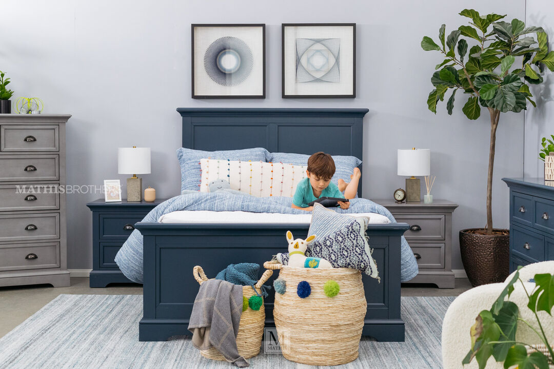 Winners Only Tamarack Chest in Gray