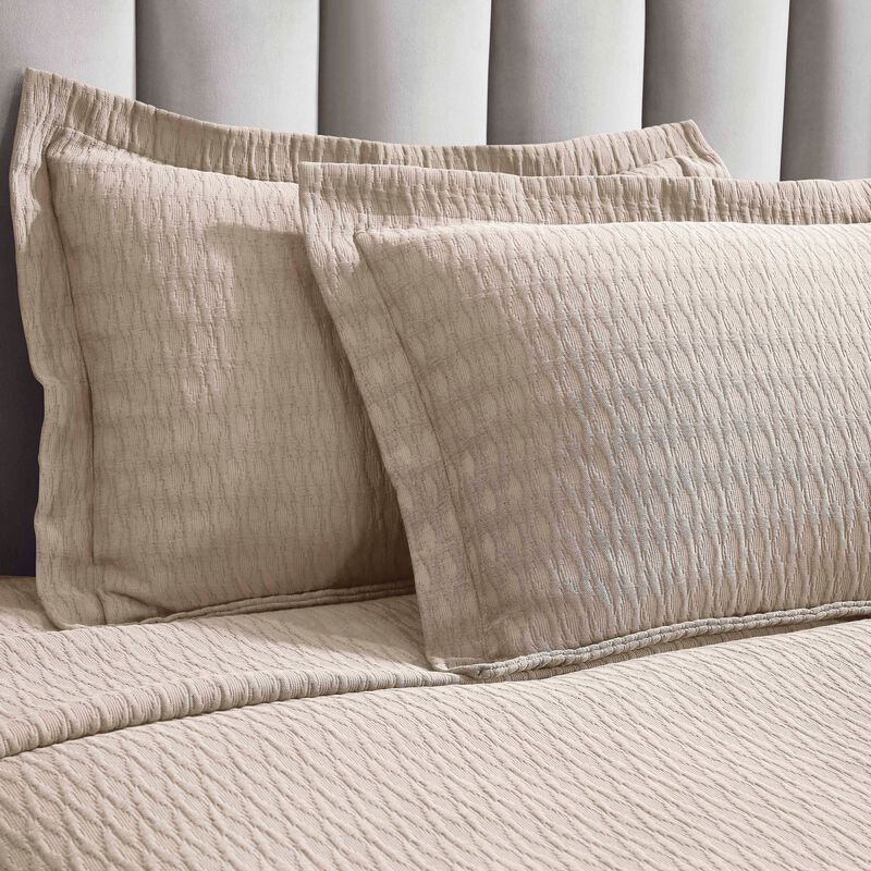 Lightweight Cotton Matelasse Bedspread Set with Diamond Pattern image number 2