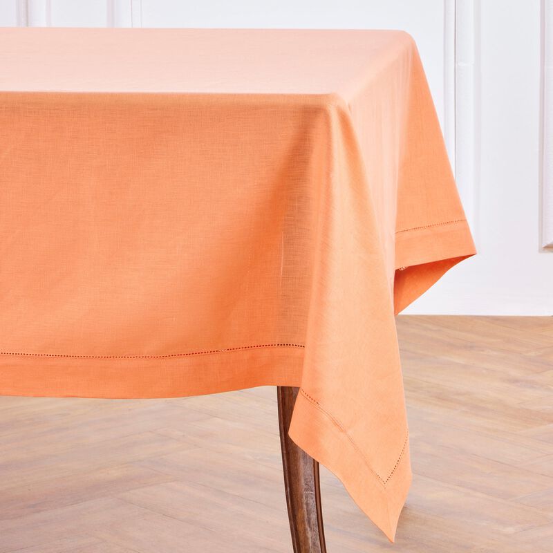 Solino Home Classic Hemstitch 100% Linen Tablecloth &ndash; Handcrafted, Machine Washable, Perfect for Holiday and Everyday Dining