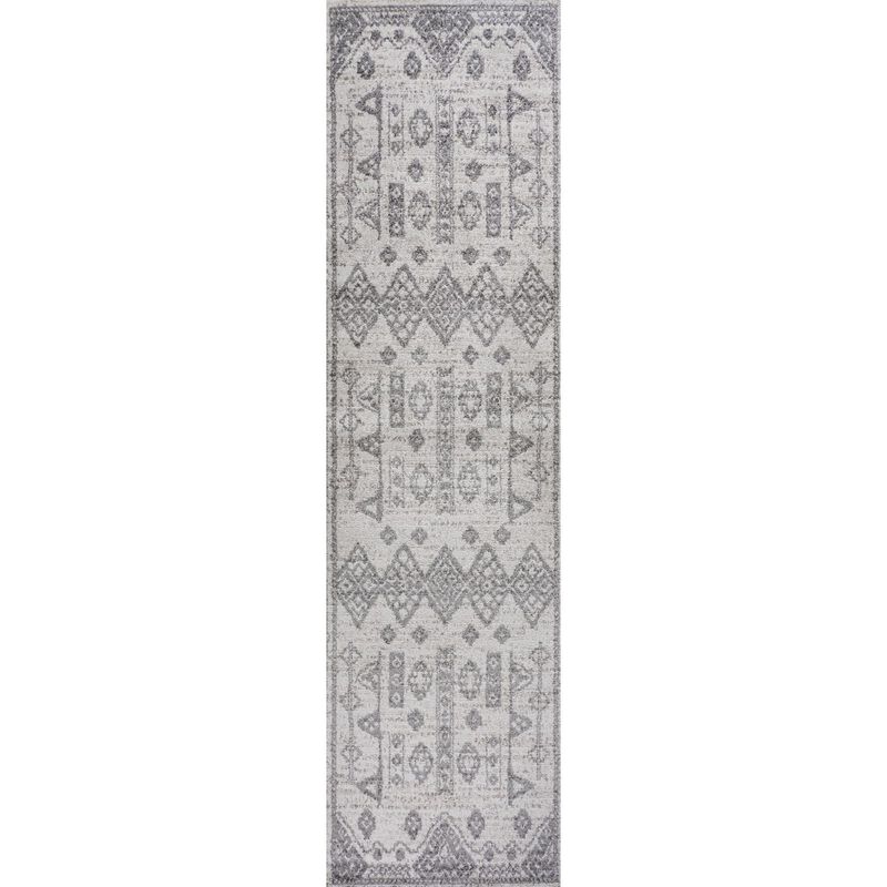 Idris Tribal Diamond Geometric Area Rug