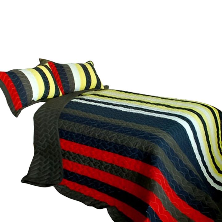 Full Queen Cry Wolf 3 Piece Patchwork Quilt Set with Vermicelli Quilting