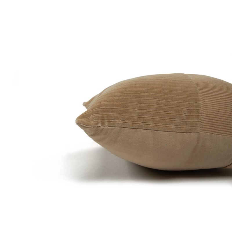 T22458 Pillow