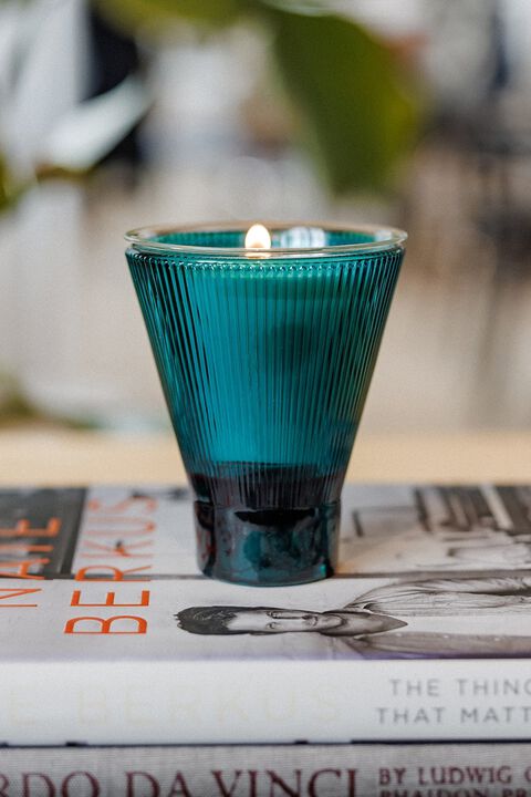 Zai Candle - Fig & Flowers