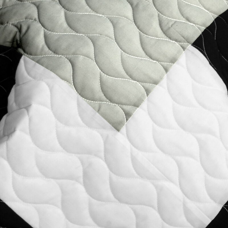 Cheerful Kissing Fish Quilted Patchwork Quilt Set 3PC Queen Size Cozy Bedding image number 3