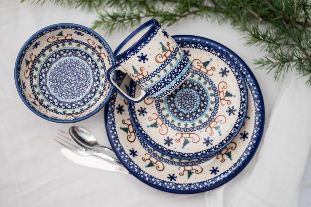 Blue Rose Polish Pottery Arctic Holidays Dessert Plate