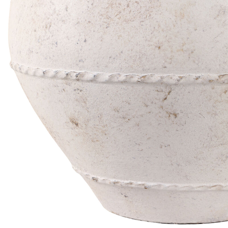 Traditional Terracotta Vase image number 4